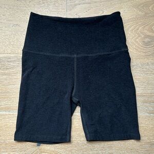 Beyond yoga biker short spacedye